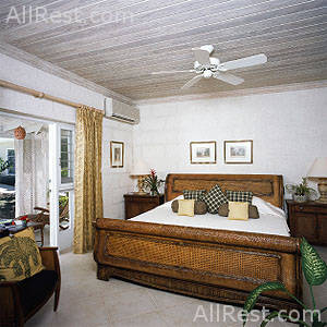 Coral Reef Club 30